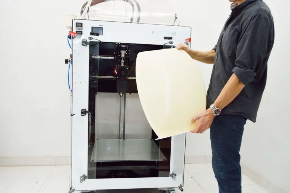 大而快速的打印 大幅面塑料颗粒3D打印机FF Pellet 600+